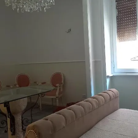 Palazzo Novecento Centro Storico Bed & Breakfast