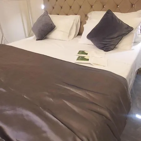 Palazzo Novecento Centro Storico & Wellness 3* ليكو