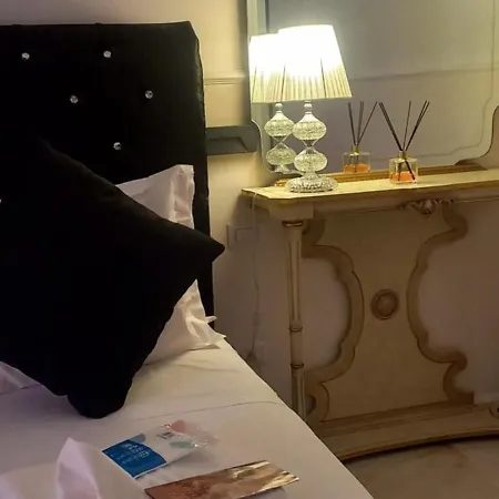 Bed & Breakfast Palazzo Novecento Centro Storico